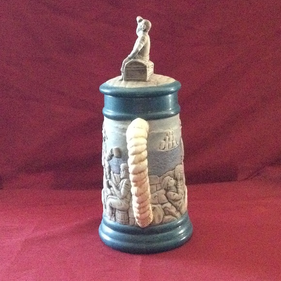 Decorative Colonial Seaman Beer Stein - Picture 4 of 10